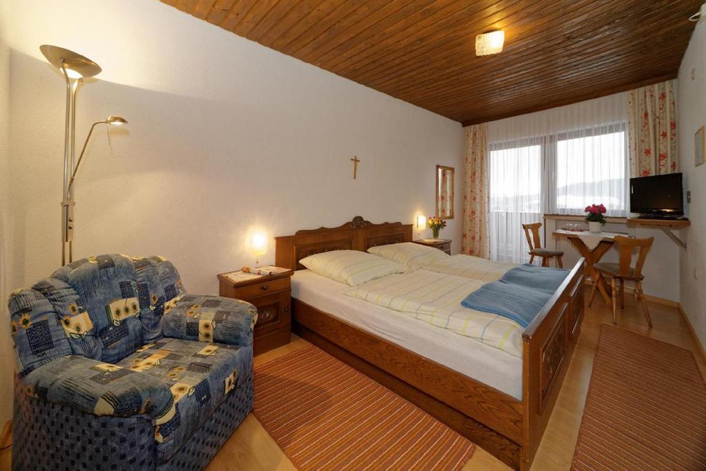 Berghof Pension Und Ferienwohnungen ビショフスマイス エクステリア 写真
