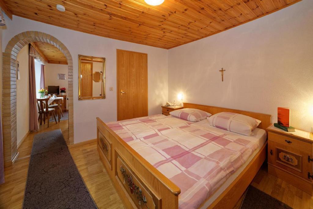 Berghof Pension Und Ferienwohnungen ビショフスマイス エクステリア 写真