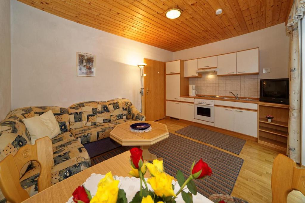 Berghof Pension Und Ferienwohnungen ビショフスマイス エクステリア 写真